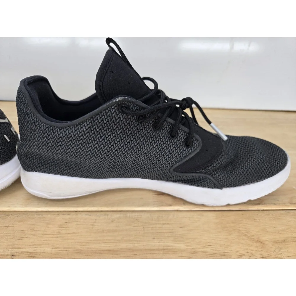 Jordan Eclipse Black/White Sneakers Mens Size 9.5,  724010-010